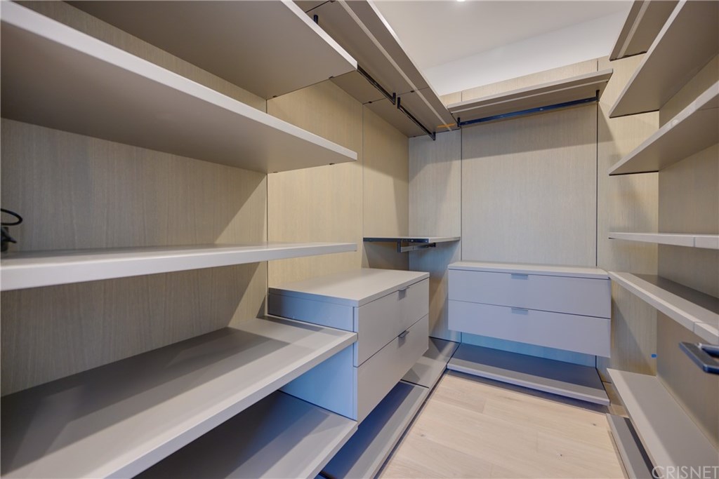 4161 Sunnyside Avenue Los Angeles, CA 90066 - Photo 40 of 58