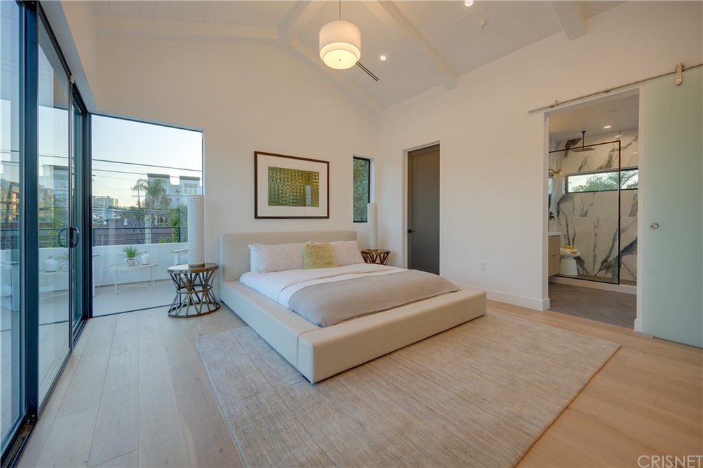 4161 Sunnyside Avenue Los Angeles, CA 90066 - Photo 41 of 58