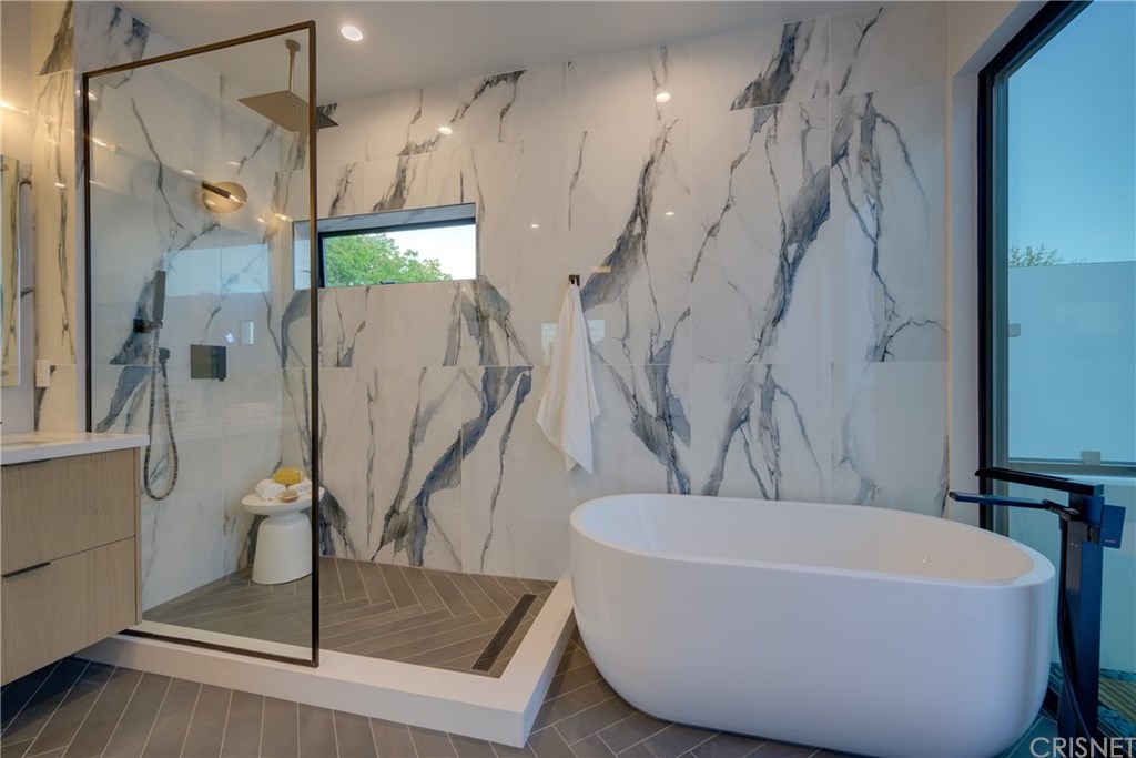 4161 Sunnyside Avenue Los Angeles, CA 90066 - Photo 43 of 58