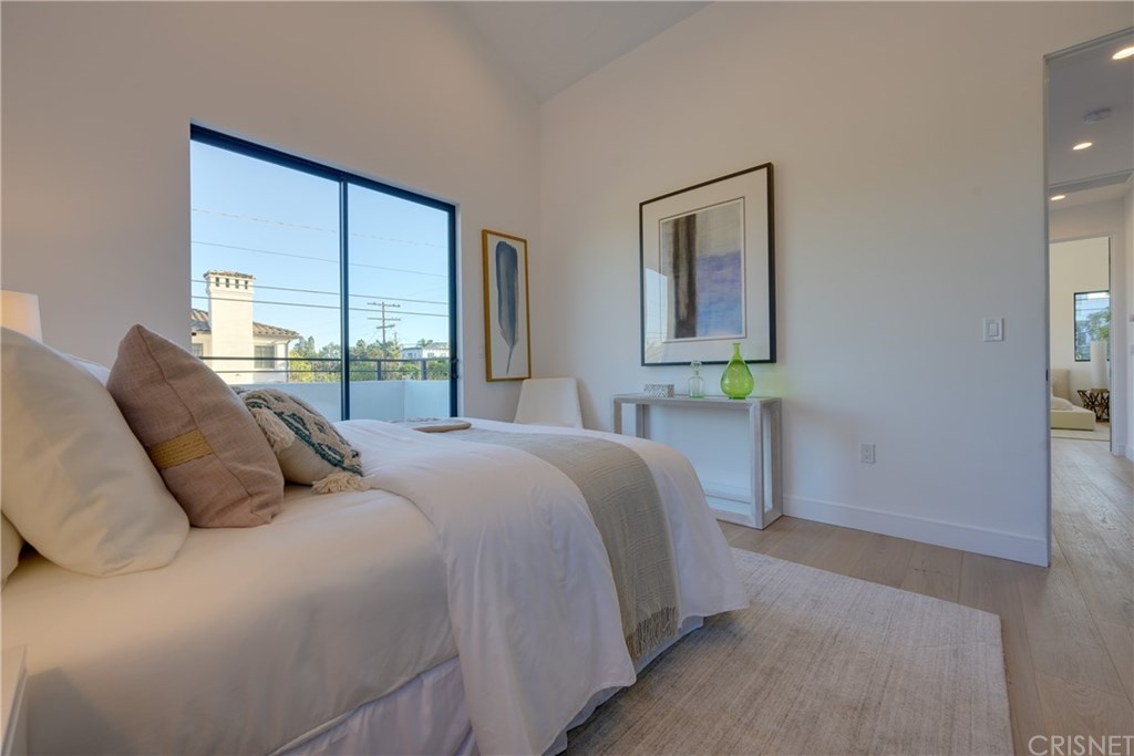 4161 Sunnyside Avenue Los Angeles, CA 90066 - Photo 48 of 58