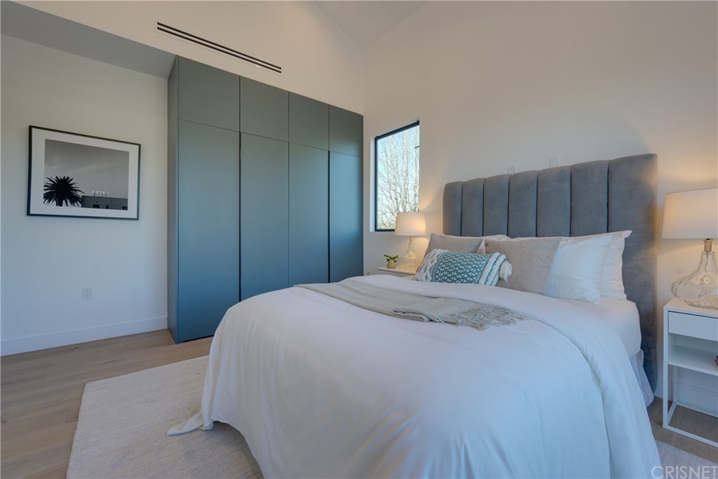 4161 Sunnyside Avenue Los Angeles, CA 90066 - Photo 49 of 58