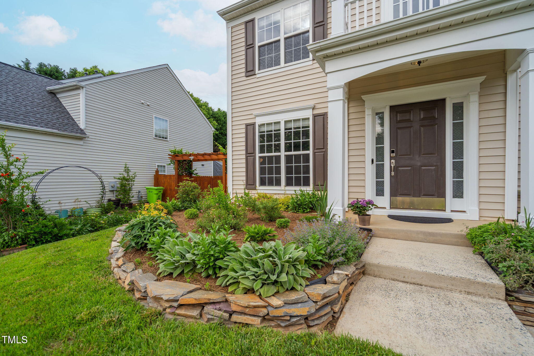 7612 Vista Del Rey Lane Raleigh, NC 27613 - Photo 6 of 73 6-web-or-mls-7612-vista-del-rey-ln