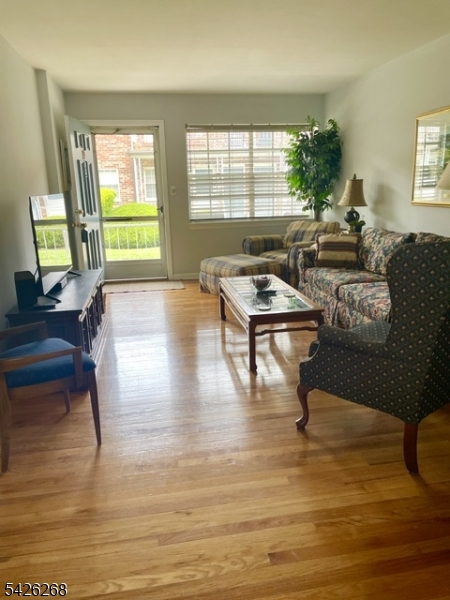 800 Old Springfield Avenue, Unit 19 Summit, NJ 07901 - Photo 3 of 22