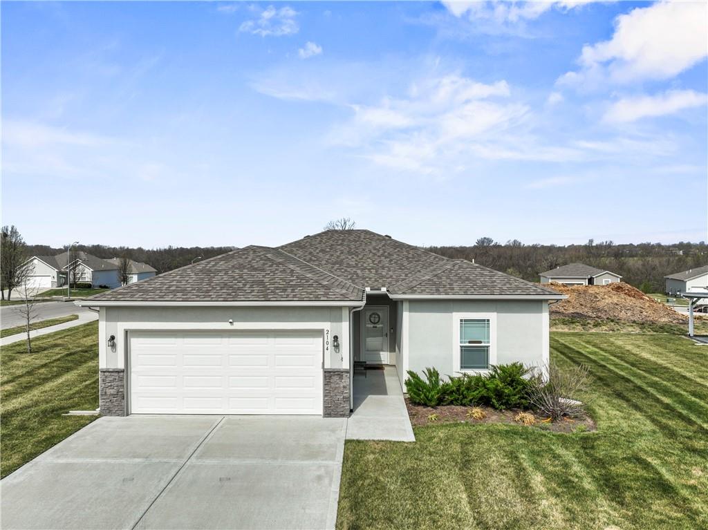 2104 Crestview Place Raymore, MO 64083 - Photo 1 of 28