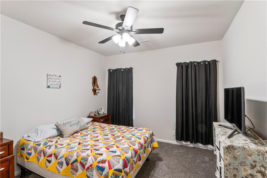 2104 Crestview Place Raymore, MO 64083 - Photo 18 of 28
