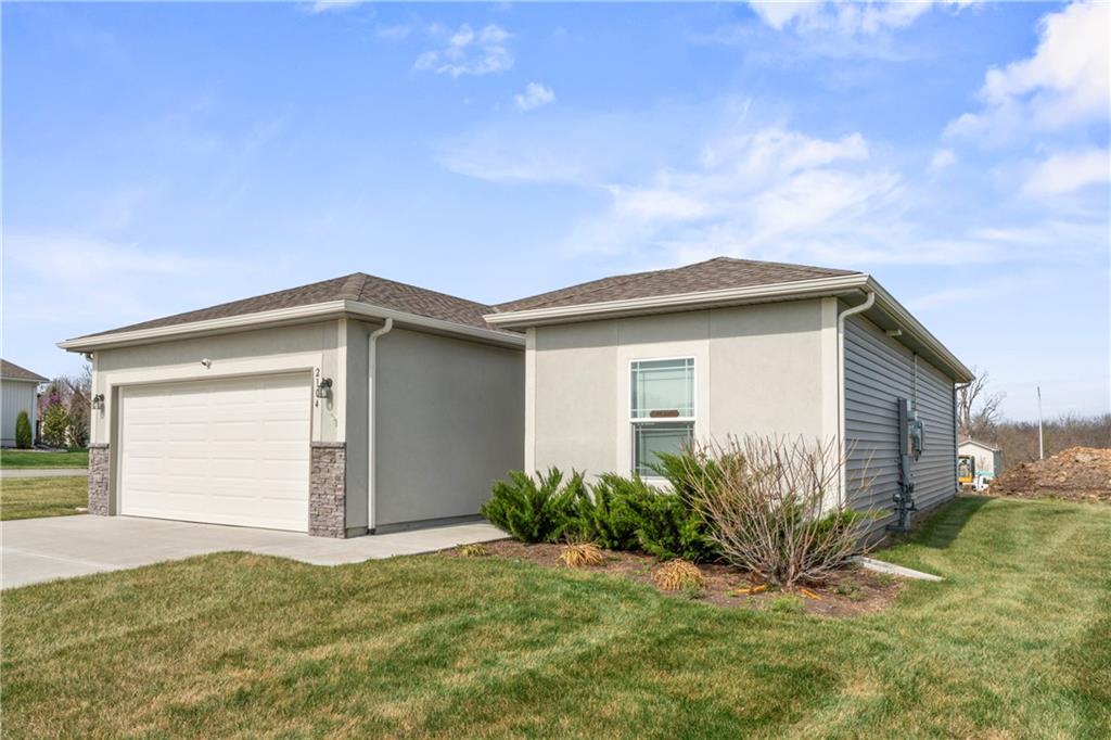 2104 Crestview Place Raymore, MO 64083 - Photo 4 of 28