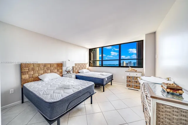 $2,900 | West Palm Beach, West Palm Beach, FL 33407