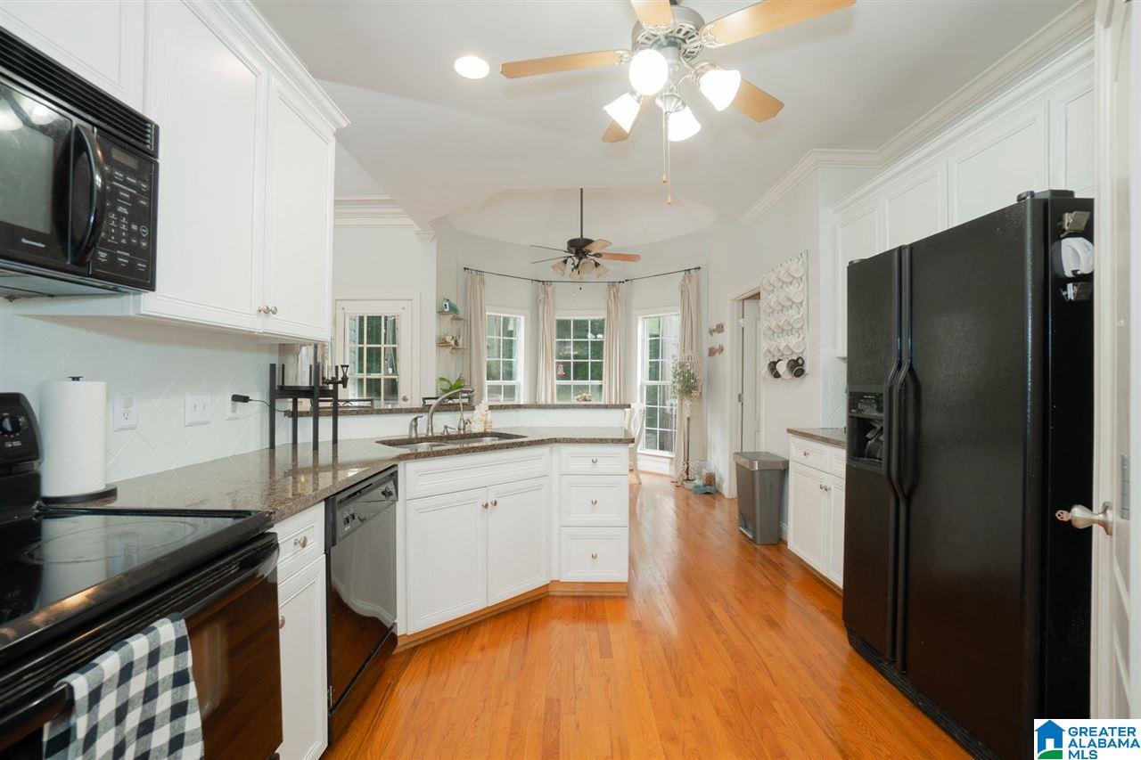 130 Thoroughbred Lane Alabaster, AL 35007 - Photo 4 of 30