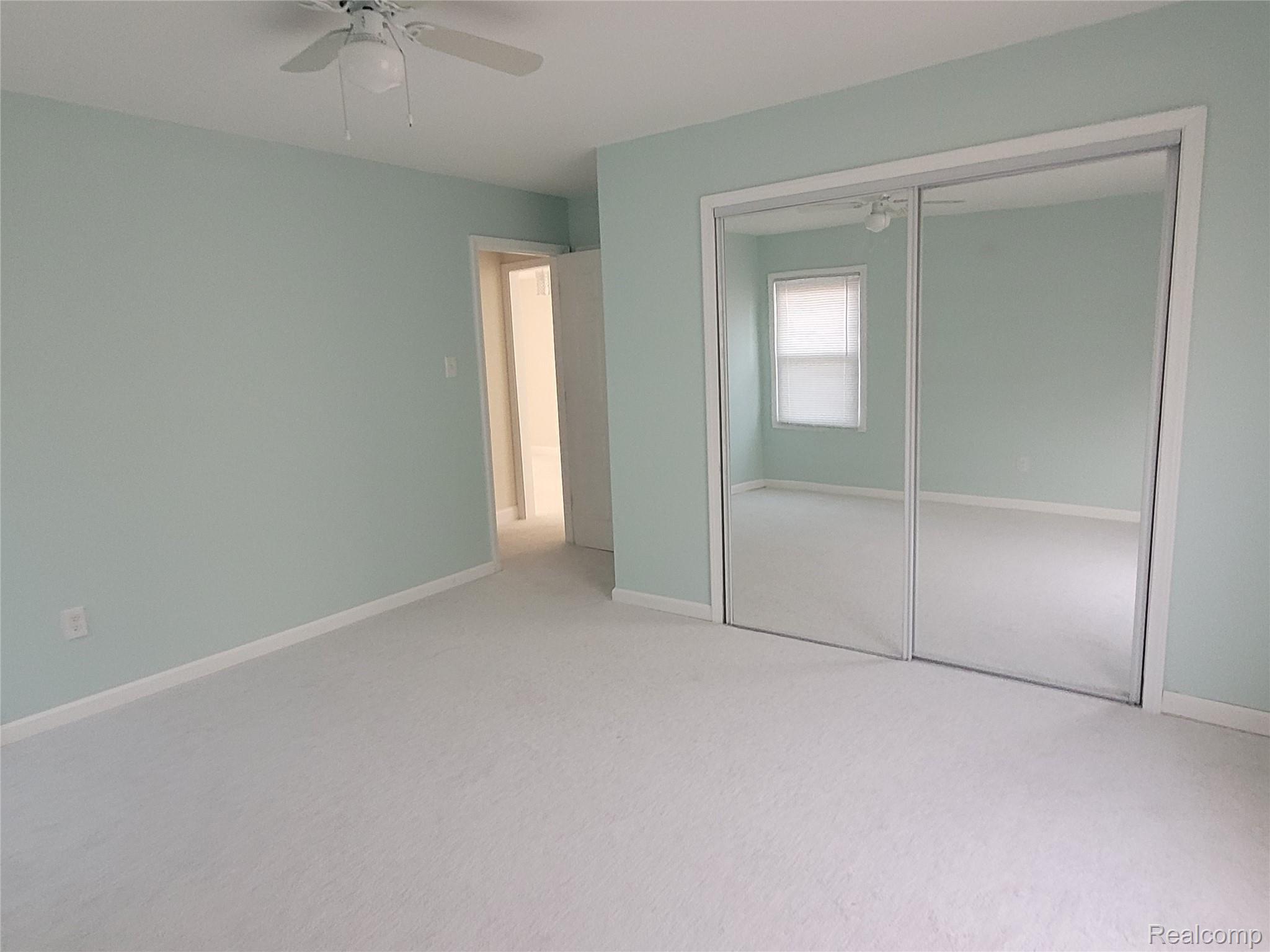 17636 Edinborough Road Detroit, MI 48219 - Photo 11 of 11 17636 EDINBOROUGH MASTERBEDROOM.jpg