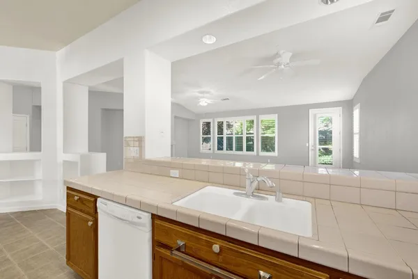 $560,000 | 69 Reynolds Way, Lodi, CA 95242