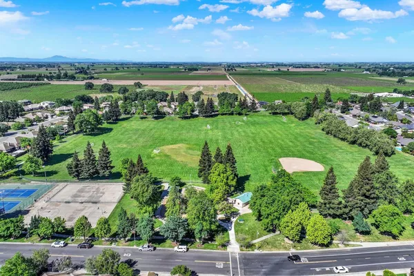 $560,000 | 69 Reynolds Way, Lodi, CA 95242