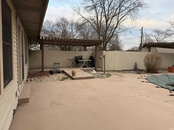 $260,000 | 1118 West Water Street, Berne, IN 46711