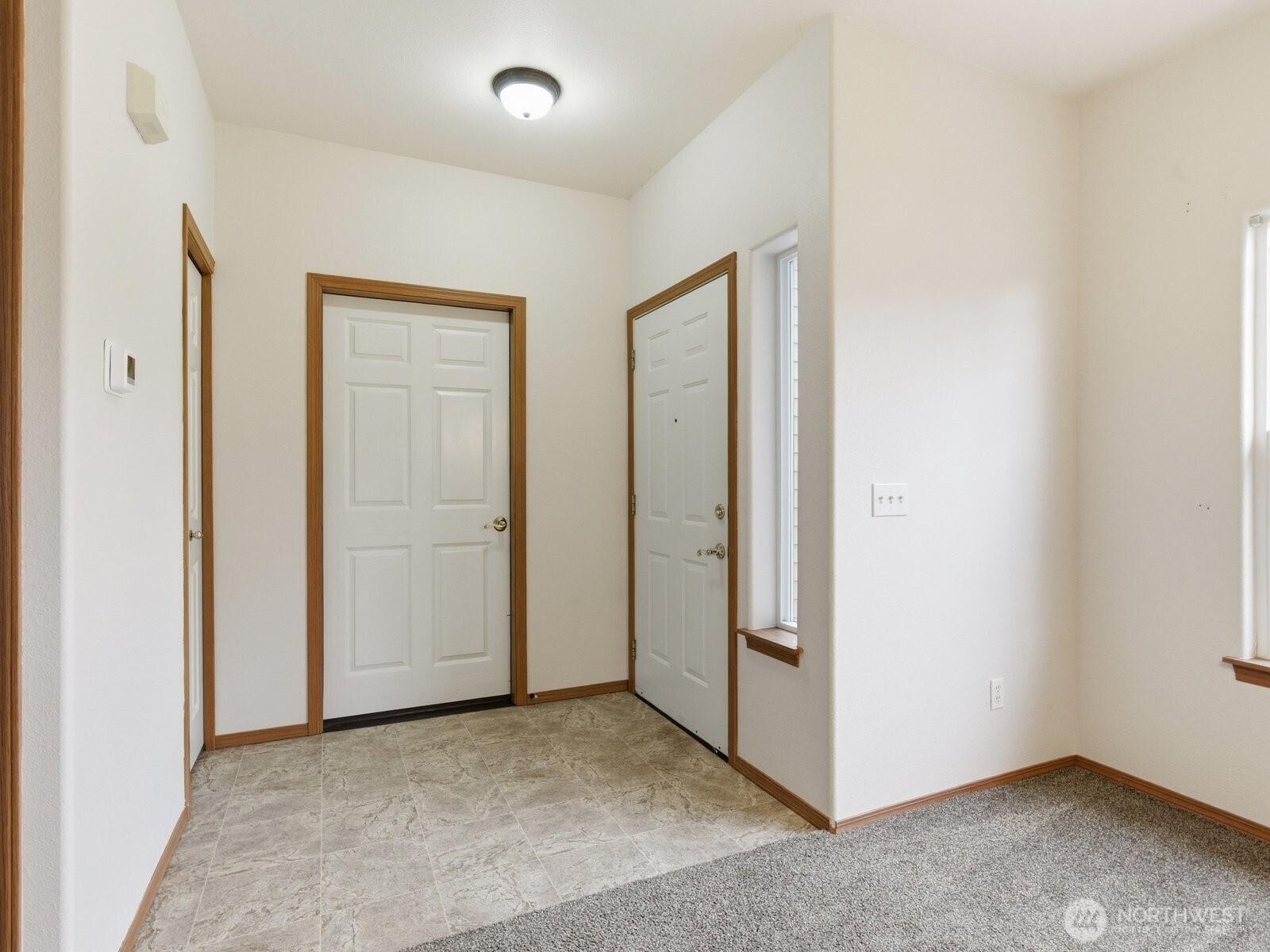 323 North Laventure Road, Unit C Mount Vernon, WA 98273 - Photo 5 of 24 an empty room with closet area