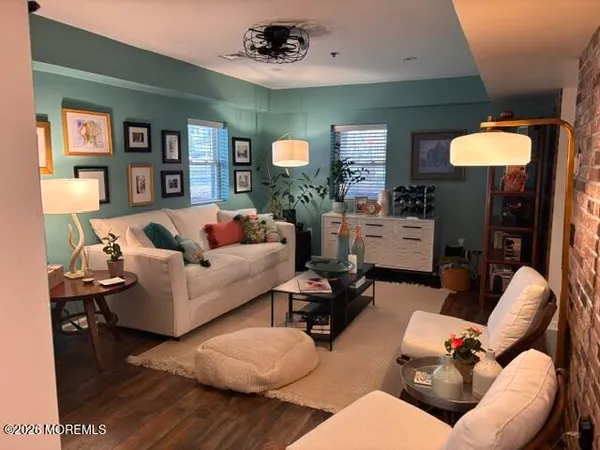 $2,800 | 17 Seaview Avenue, Unit 8, Ocean Grove, NJ 07756