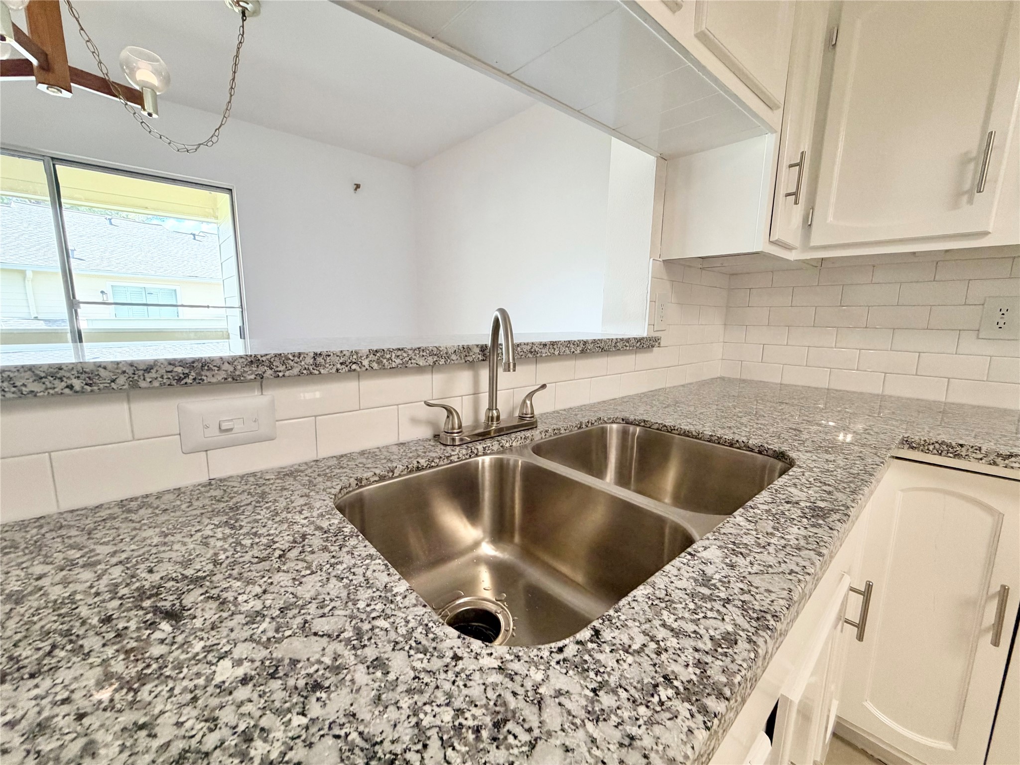 14555 Wunderlich Drive, Unit 2602 Houston, TX 77069 - Photo 10 of 30 New sink