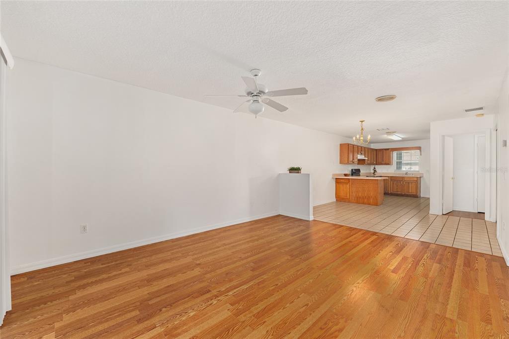 11191 Southeast 55th Avenue Road, Unit 401 Belleview, FL 34420 - Photo 12 of 21
