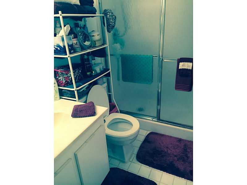 22100 Palms Way, Unit 203 Boca Raton, FL 33433 - Photo 17 of 20 Bathroom