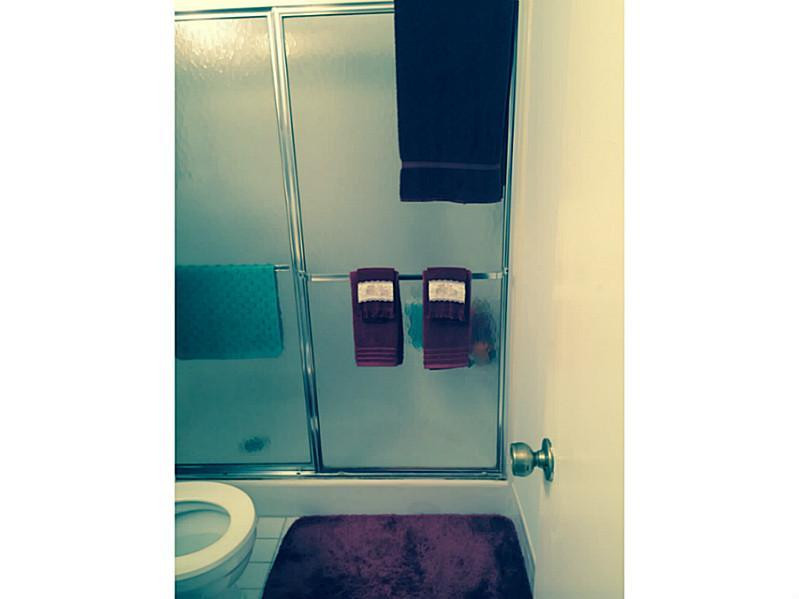 22100 Palms Way, Unit 203 Boca Raton, FL 33433 - Photo 18 of 20 Bathroom