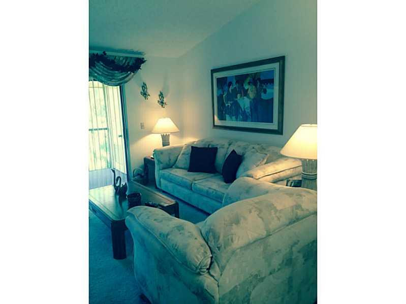 22100 Palms Way, Unit 203 Boca Raton, FL 33433 - Photo 3 of 20 Living Room