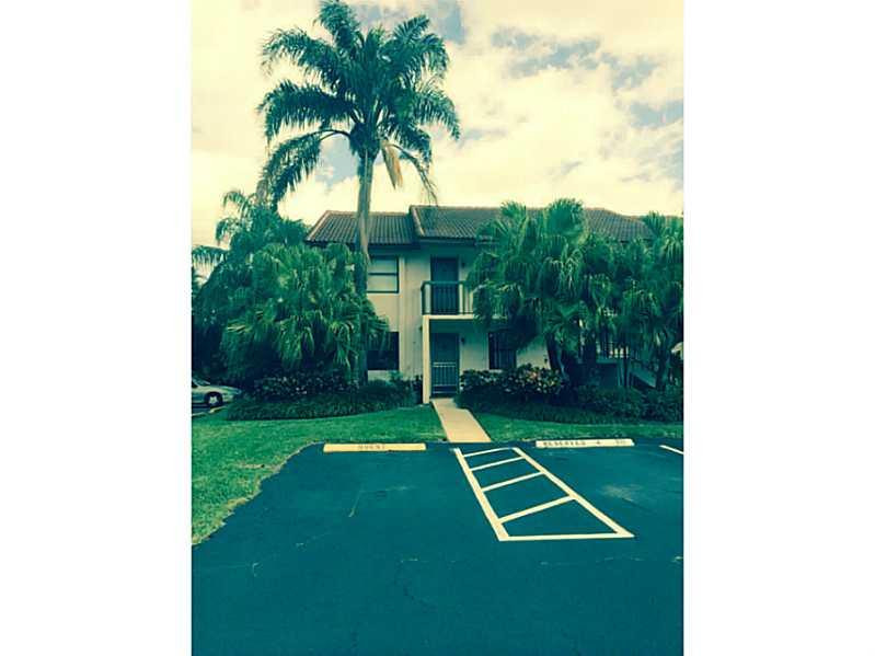 22100 Palms Way, Unit 203 Boca Raton, FL 33433 - Photo 7 of 20 Exterior Front