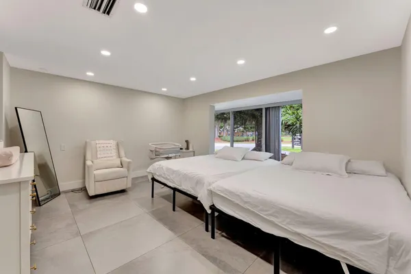 $4,000 | 3501 Keyser Avenue, Unit 1, Hollywood, FL 33021