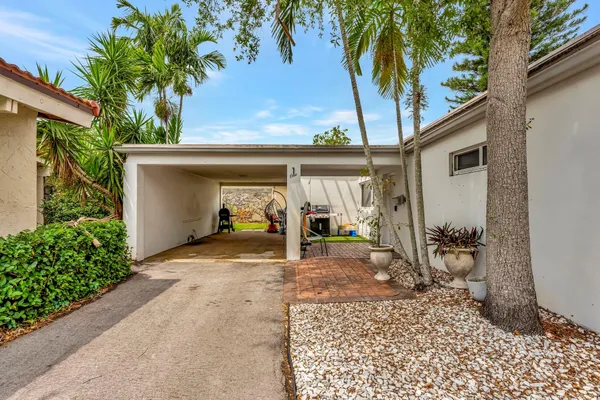 $4,000 | 3501 Keyser Avenue, Unit 1, Hollywood, FL 33021