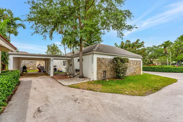 $4,000 | 3501 Keyser Avenue, Unit 1, Hollywood, FL 33021