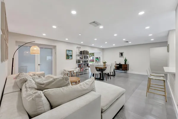 $4,000 | 3501 Keyser Avenue, Unit 1, Hollywood, FL 33021