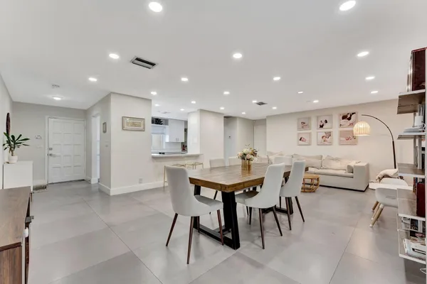 $4,000 | 3501 Keyser Avenue, Unit 1, Hollywood, FL 33021