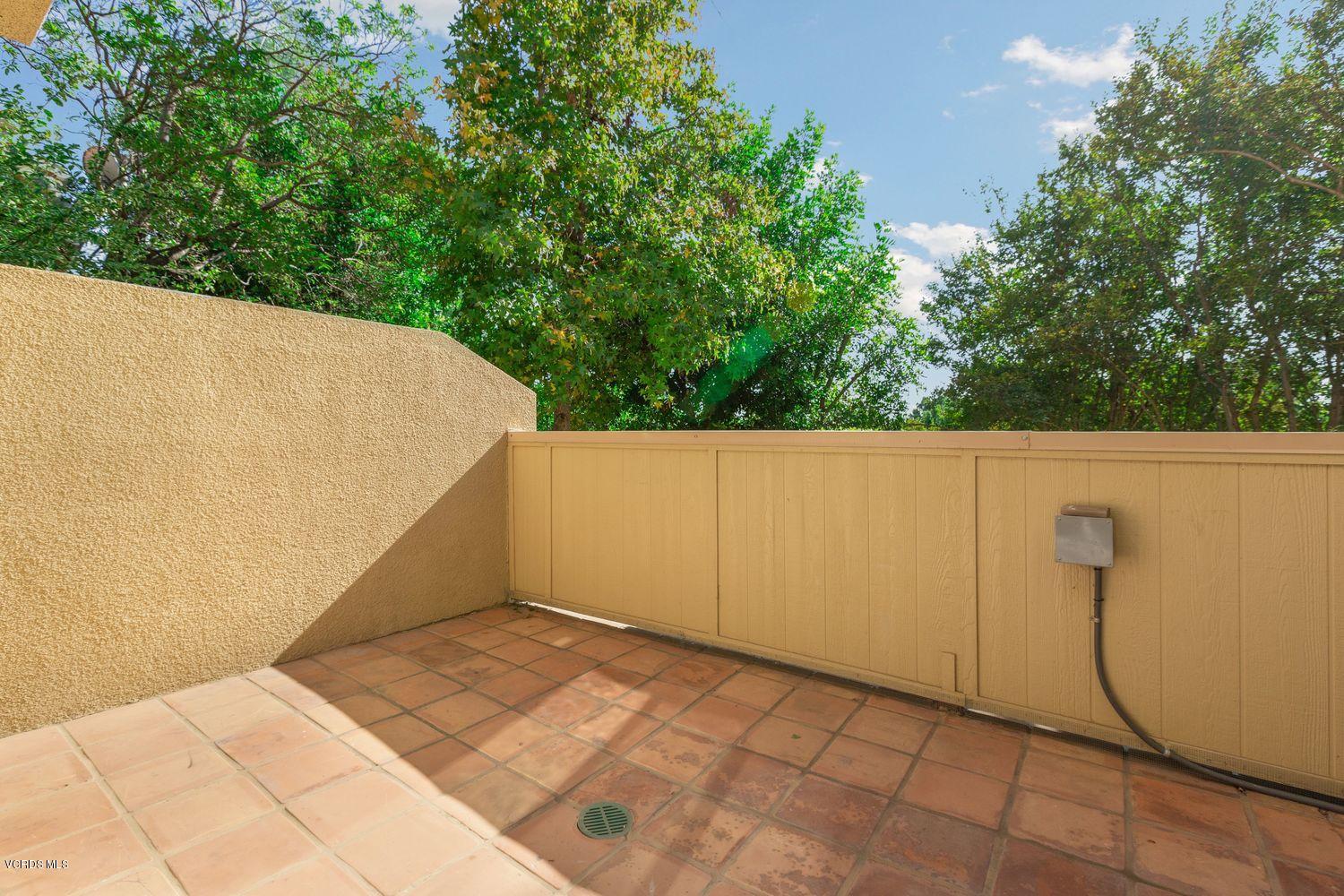 2731 Erringer Road, Unit 38 Simi Valley, CA 93065 - Photo 11 of 27 11