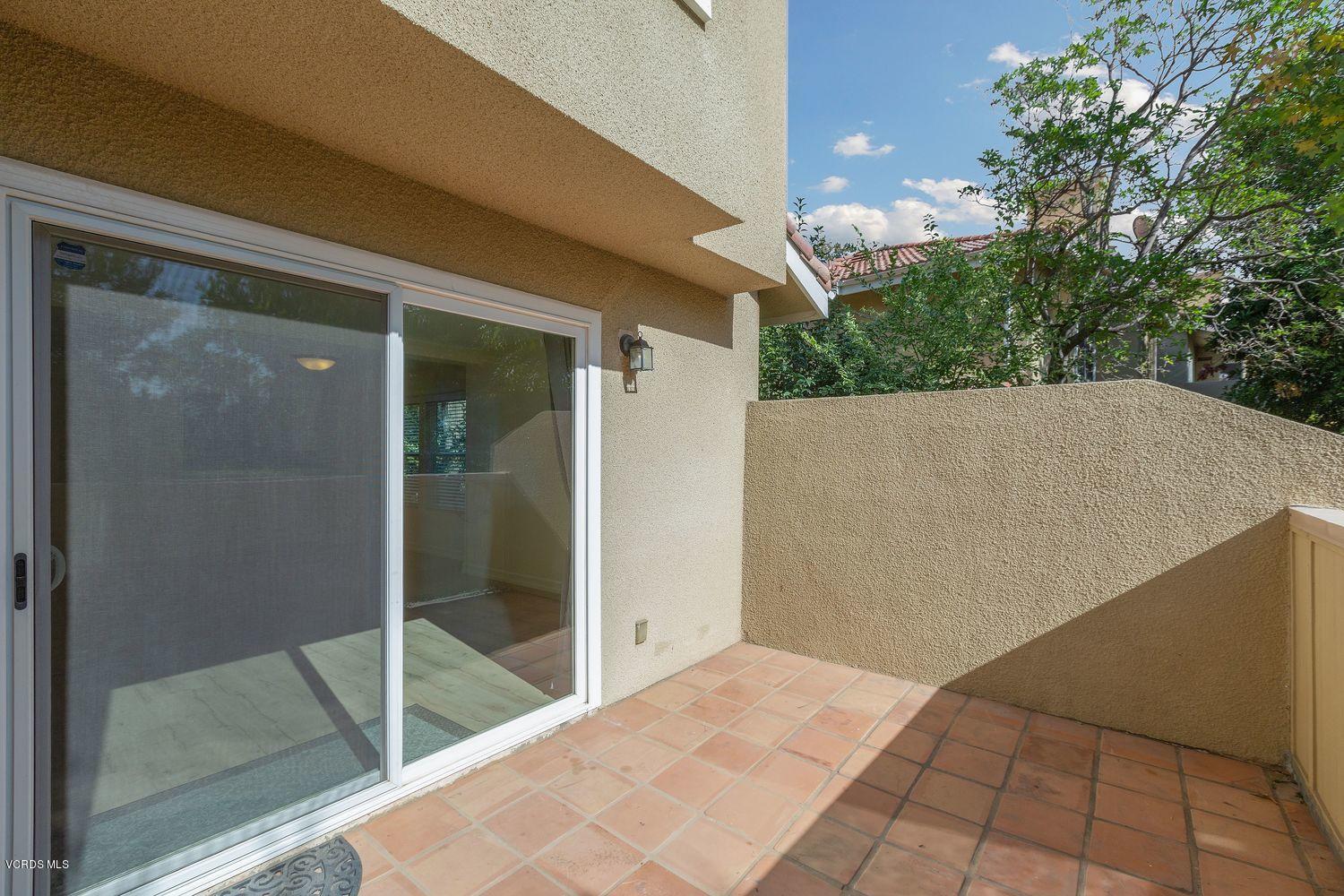 2731 Erringer Road, Unit 38 Simi Valley, CA 93065 - Photo 12 of 27 12