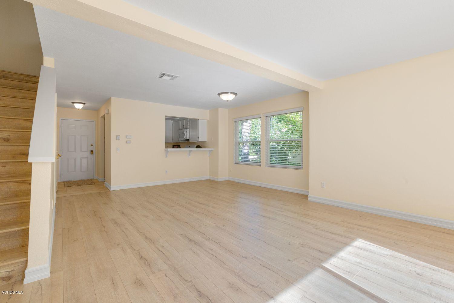 2731 Erringer Road, Unit 38 Simi Valley, CA 93065 - Photo 13 of 27 13