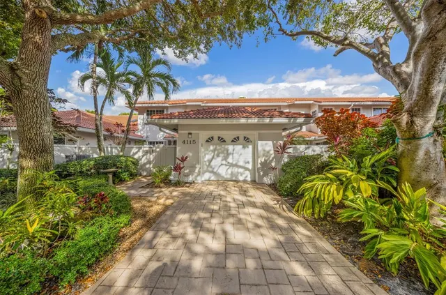 $599,900 | 4115 Carriage Drive, Unit P2, Pompano Beach, FL 33069