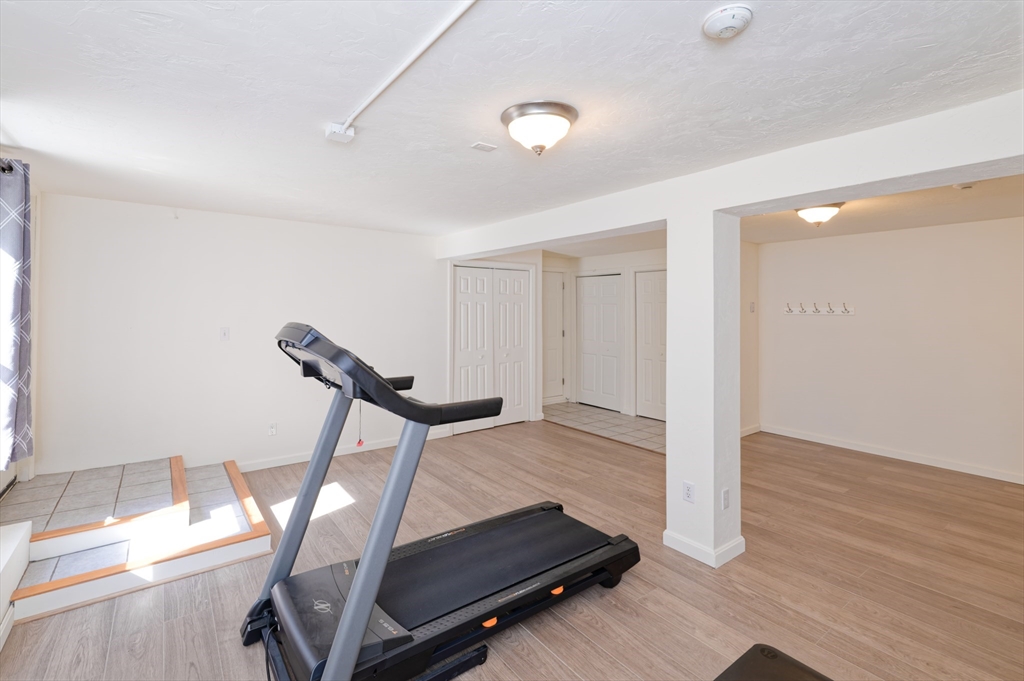 6 Chamberlain Road Uxbridge, MA 01569 - Photo 31 of 38