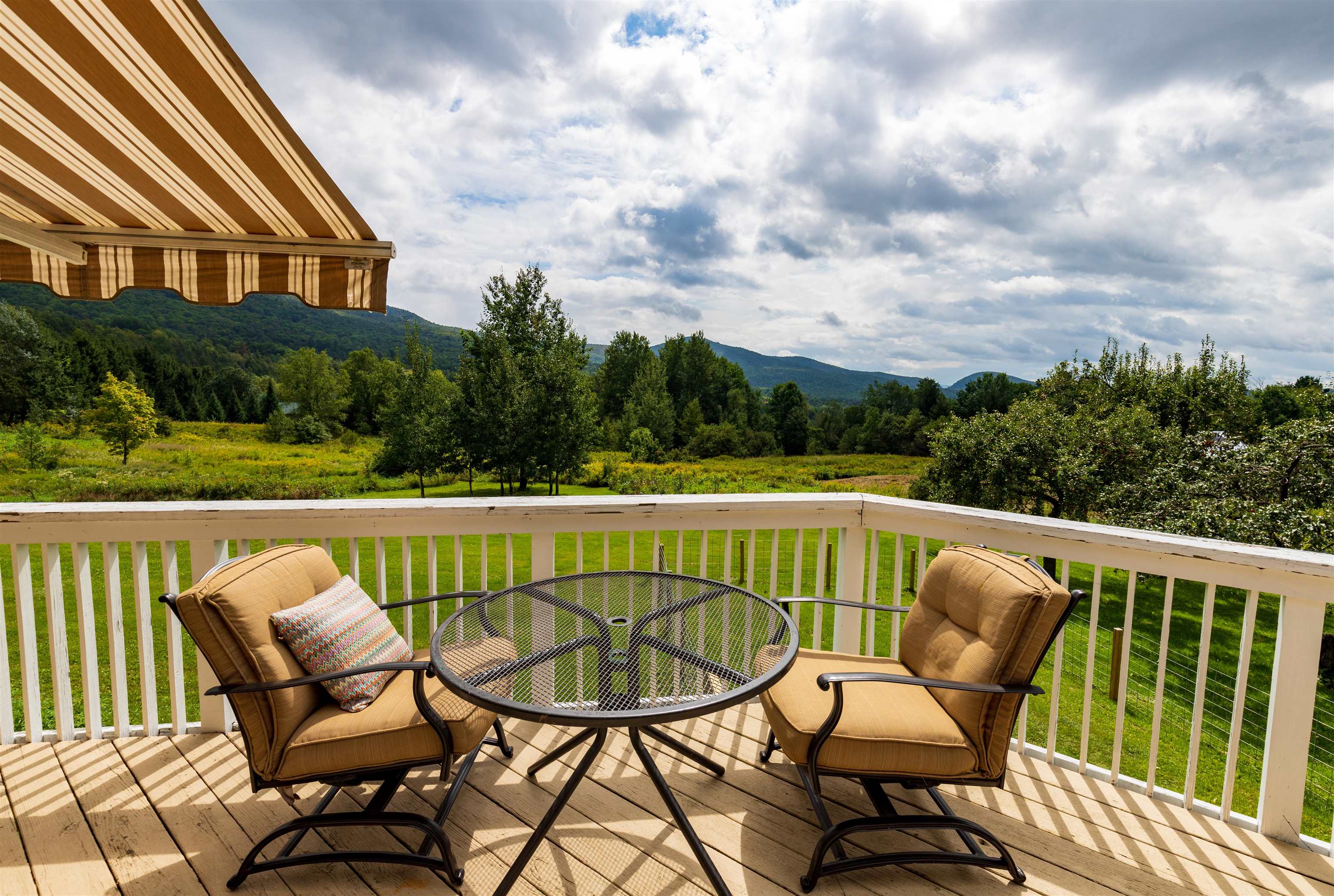 1566 Shaw Mansion Road Waterbury, VT 05677 - Photo 4 of 40 Gallery Image 4