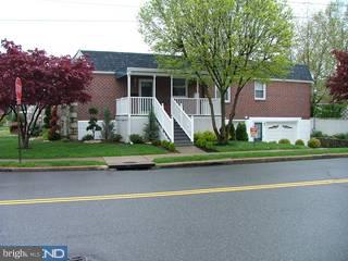 1900 Tomlinson Road Philadelphia, PA 19116 - Photo 2 of 6 Gallery Image 2