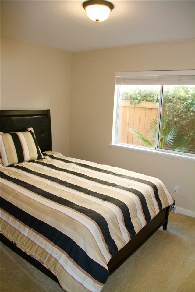 354 Spring Canyon Way Oceanside, CA 92057 - Photo 6 of 24