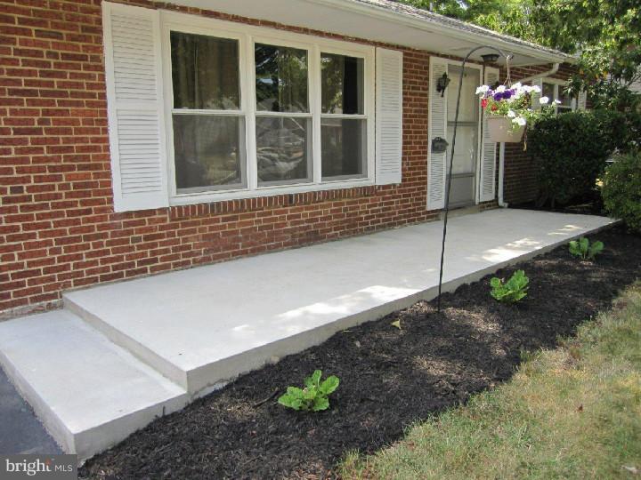 110 Bette Road Wilmington, DE 19803 - Photo 3 of 15 Gallery Image 3
