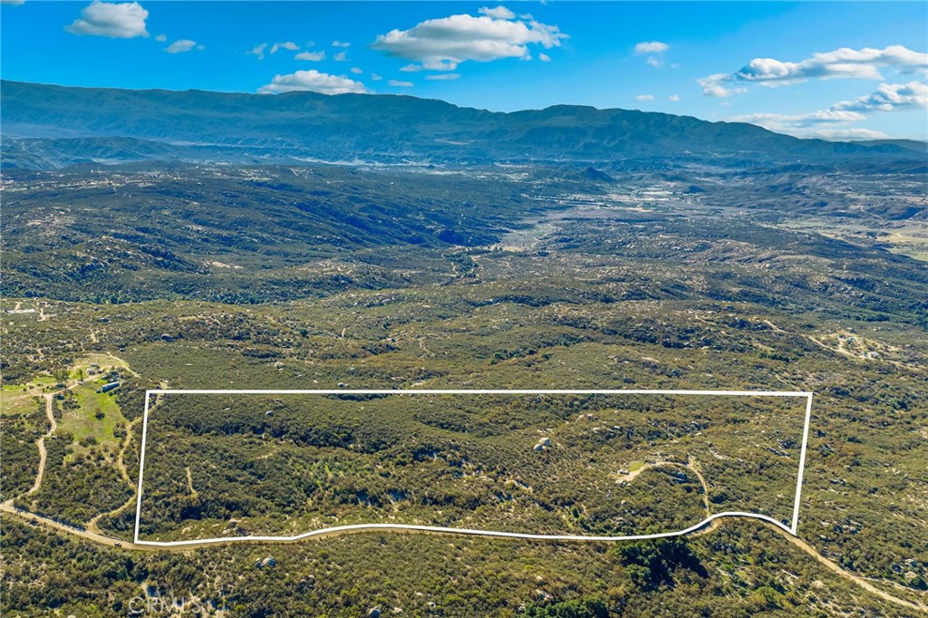 0 Stanley Road Hemet, CA 92544 - Photo 13 of 22 a view of sky from balcony