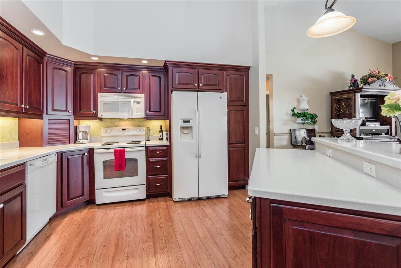 875 GreenView Court, Unit 63 Rochester, MI 48307 - Photo 19 of 81 31397243-18.JPG