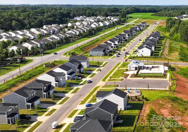 $1,915 | 154 Almaden Street, Unit BEACON, Troutman, NC 28166