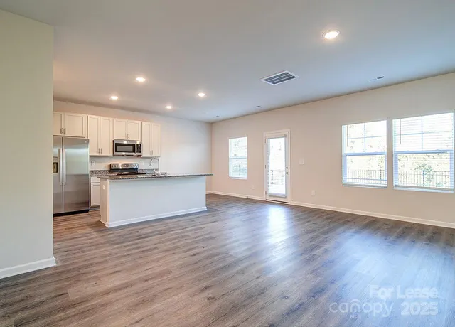 $1,915 | 154 Almaden Street, Unit BEACON, Troutman, NC 28166