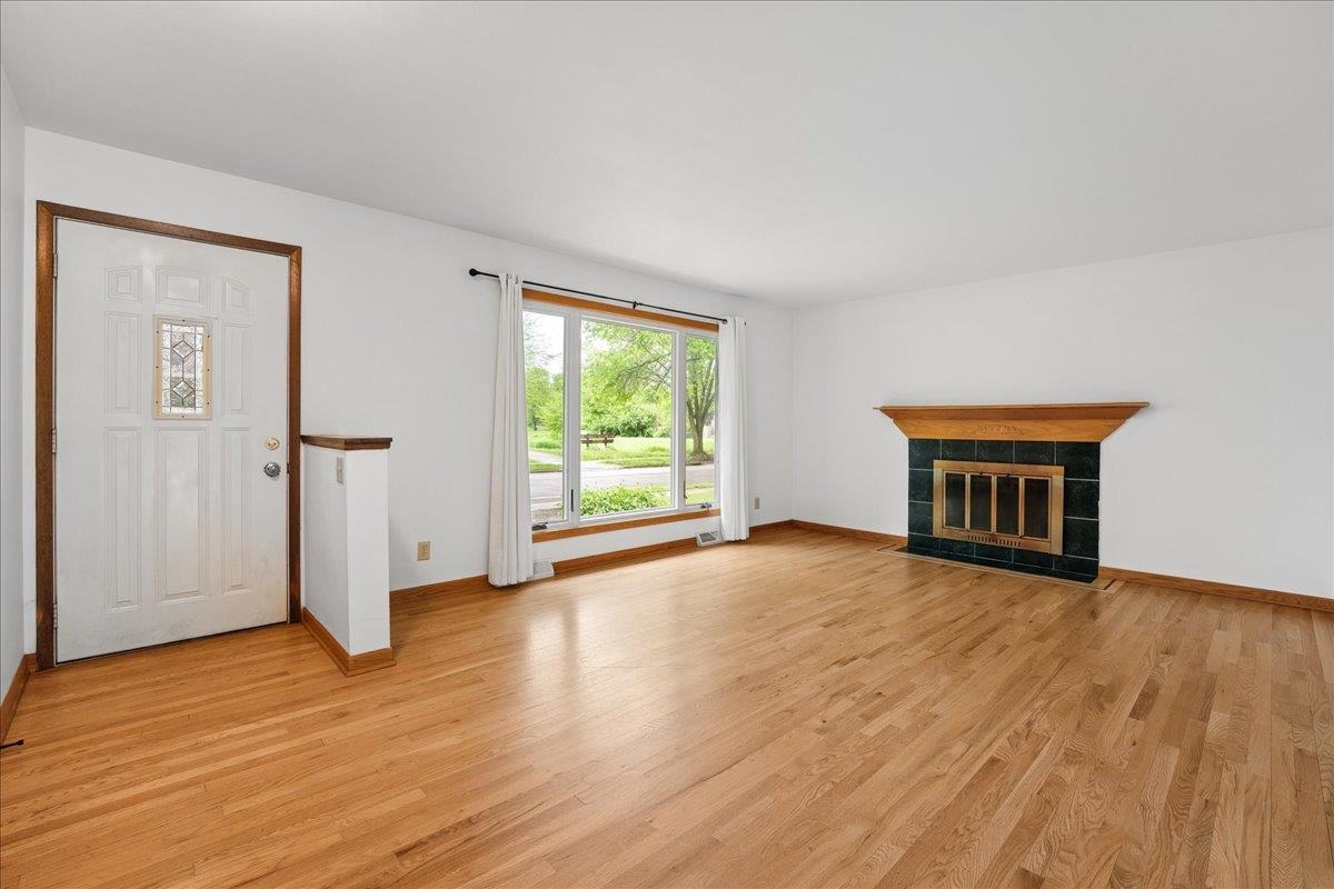 1606 Frisch Road Madison, WI 53711 - Photo 11 of 33