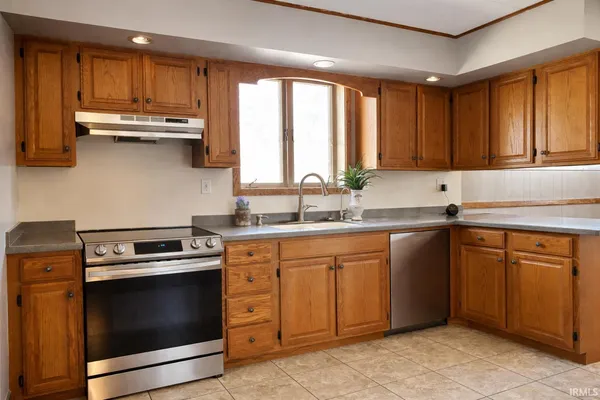 $250,000 | 205 Bryan Street, Berne, IN 46711