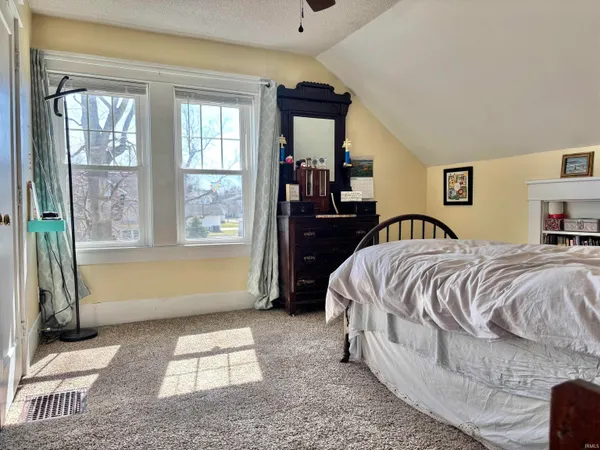 $250,000 | 205 Bryan Street, Berne, IN 46711
