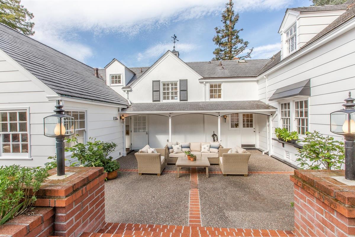 863 Chiltern Road Hillsborough, CA 94010 - Photo 47 of 50 a view of a house with sitting area