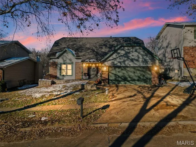 $479,000 | 6115 Terri Lynn Drive, St. Louis, MO 63123