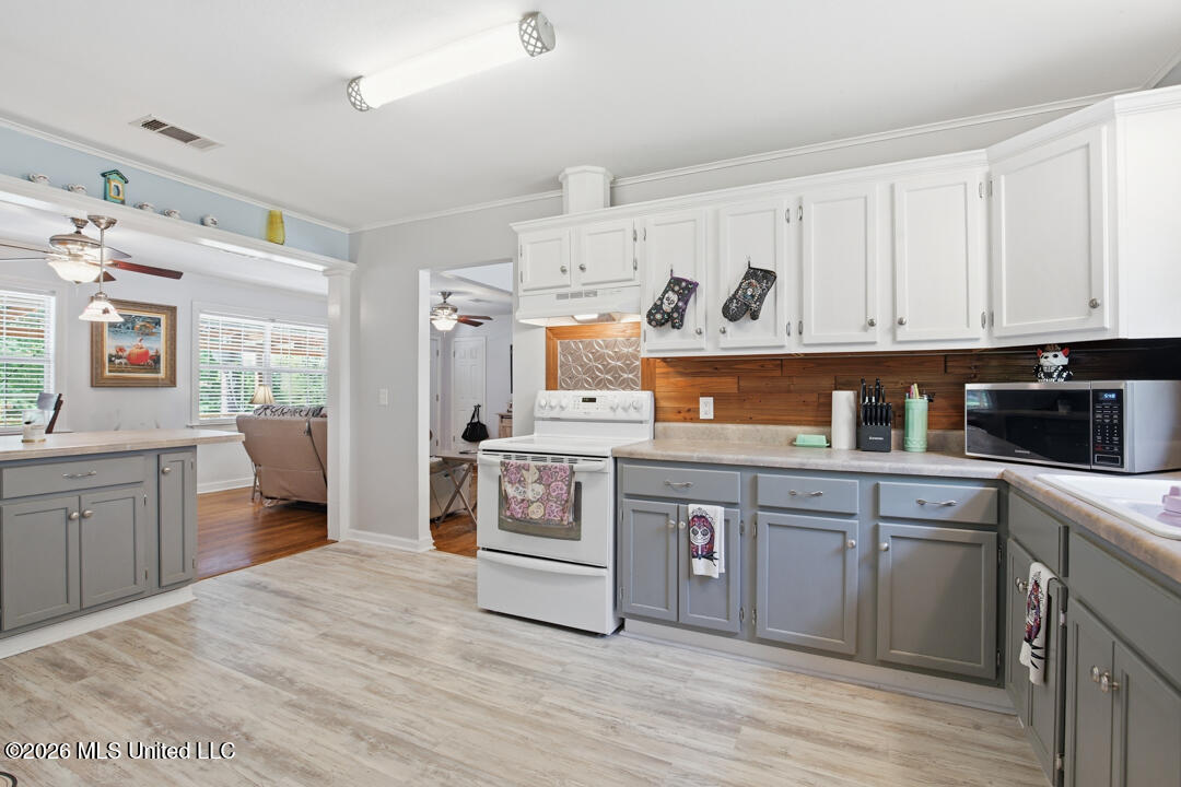 285 Magnolia Drive Raleigh, MS 39153 - Photo 12 of 34 Kitchen View 2