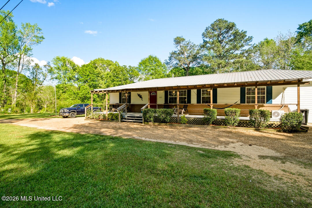 285 Magnolia Drive Raleigh, MS 39153 - Photo 3 of 34 Front of House View 3