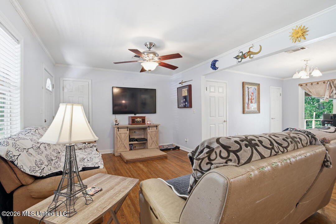 285 Magnolia Drive Raleigh, MS 39153 - Photo 7 of 34 Great Room View 2